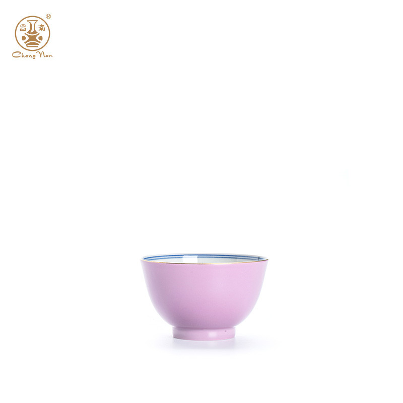 顏色釉內(nèi)畫(huà)青花承天杯